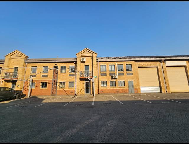 430M² WAREHOUSE TO LET IN LINBRO PARK